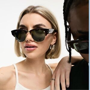 Ray Ban Sunglasses Unisex RB0316S MEGA
CLUBMASTER